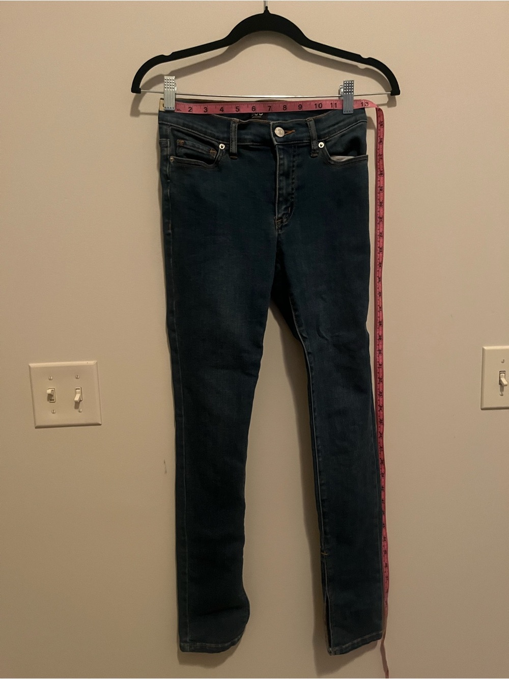 BDG Classic Dark Blue Women's Skinny Jeans Twig Mid Rise jeans size 24